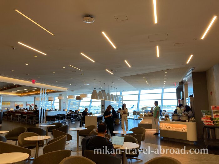 JFK のラウンジ